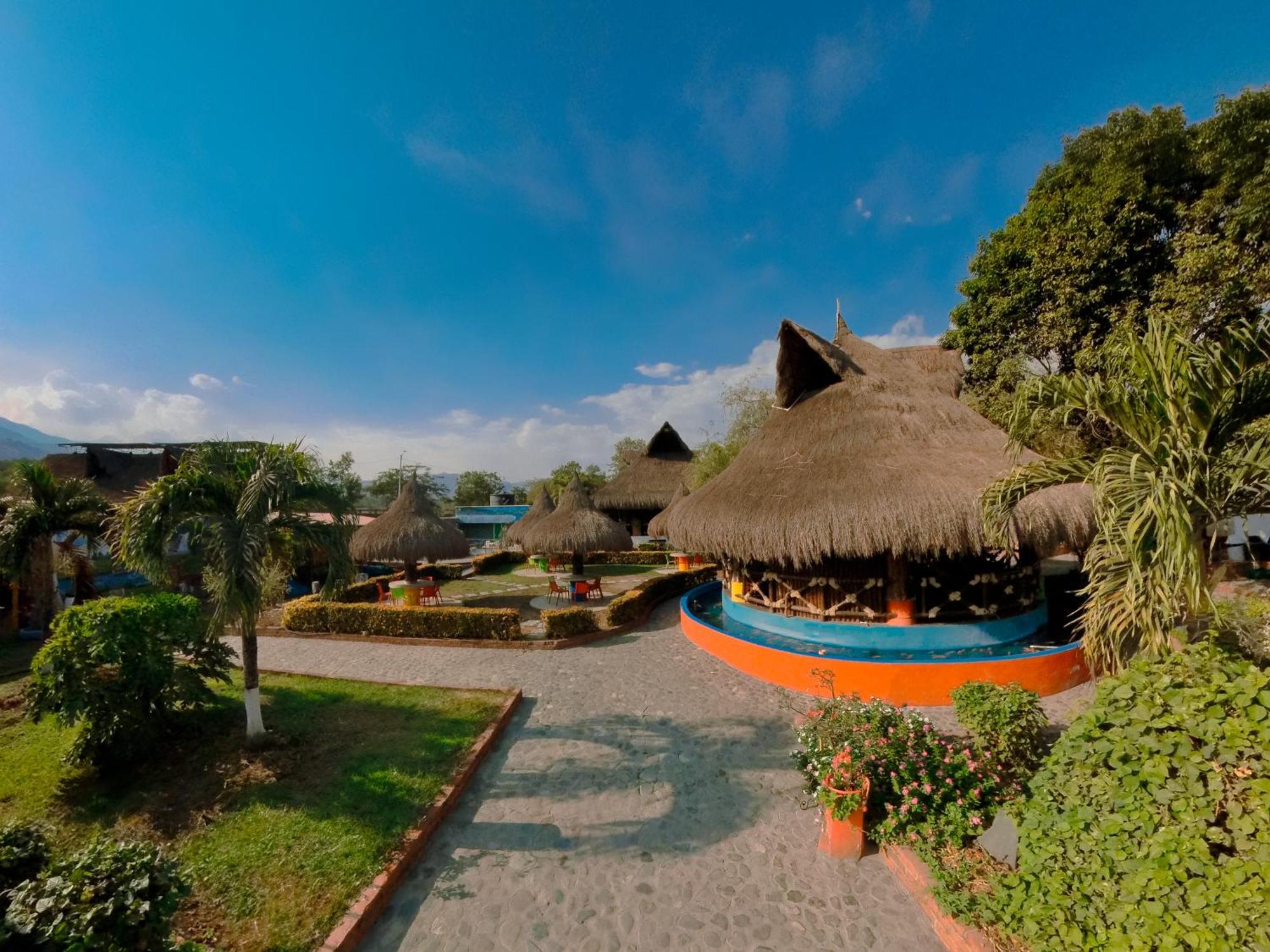 Hotel Acuarela Del Rio Санта-Фе-де-Антьокия Экстерьер фото