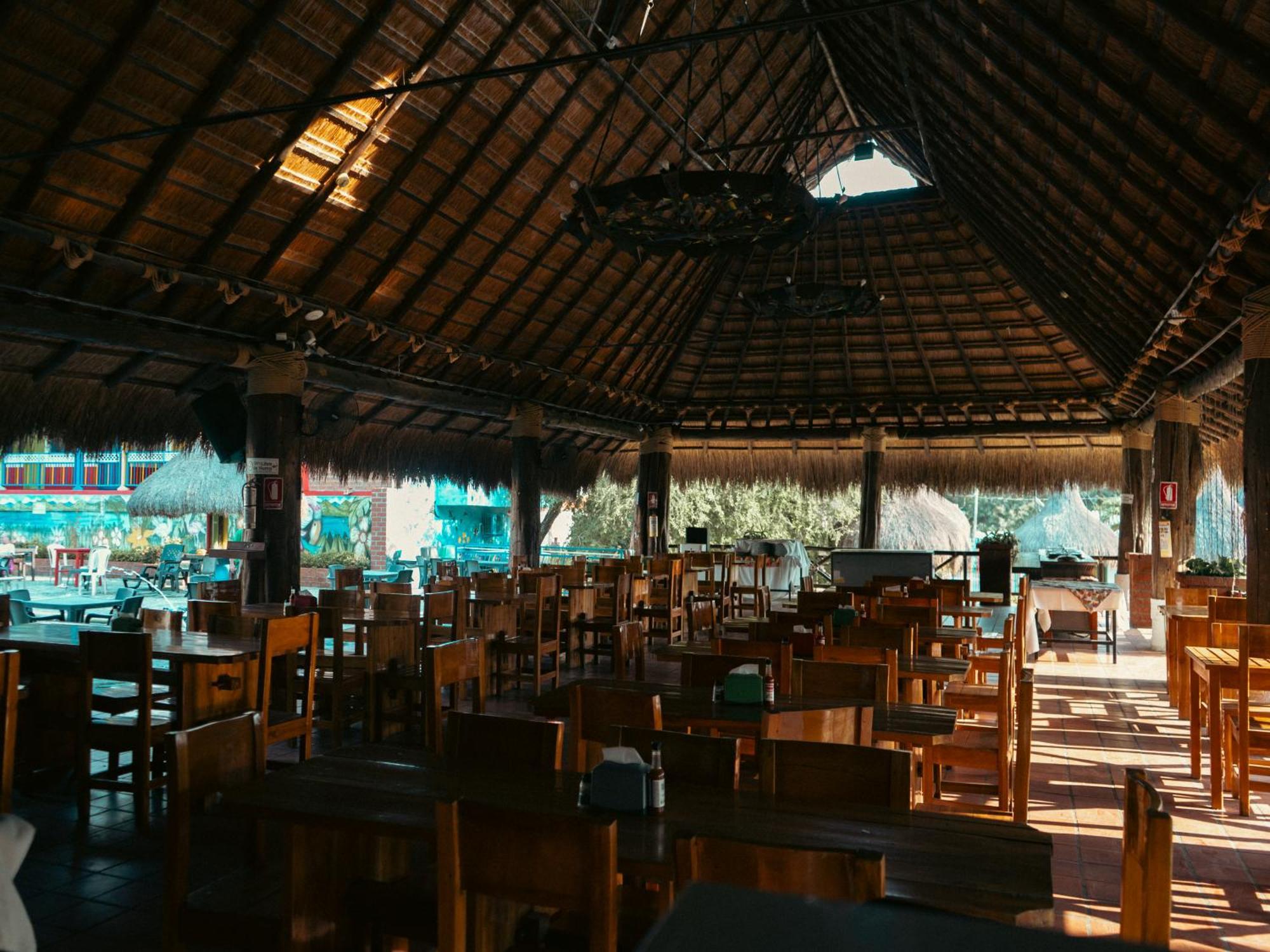 Hotel Acuarela Del Rio Санта-Фе-де-Антьокия Экстерьер фото
